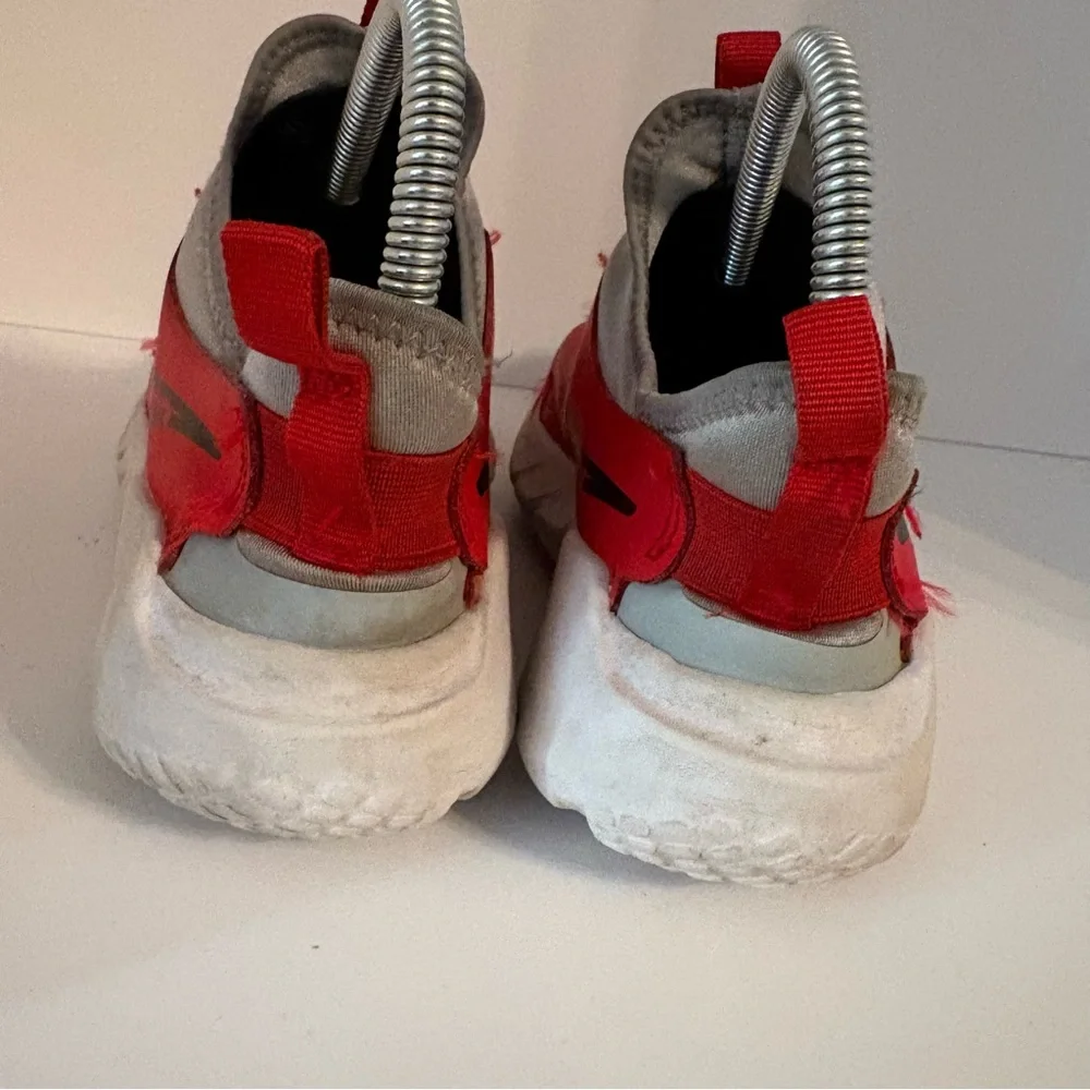 Nike Flex Runner 2 GS Boys Sneaker Shoes Size 5 / 5Y